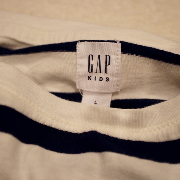 GAP Kids Girls' Three-Quarter Artist Shirt - Picture 7 of 8